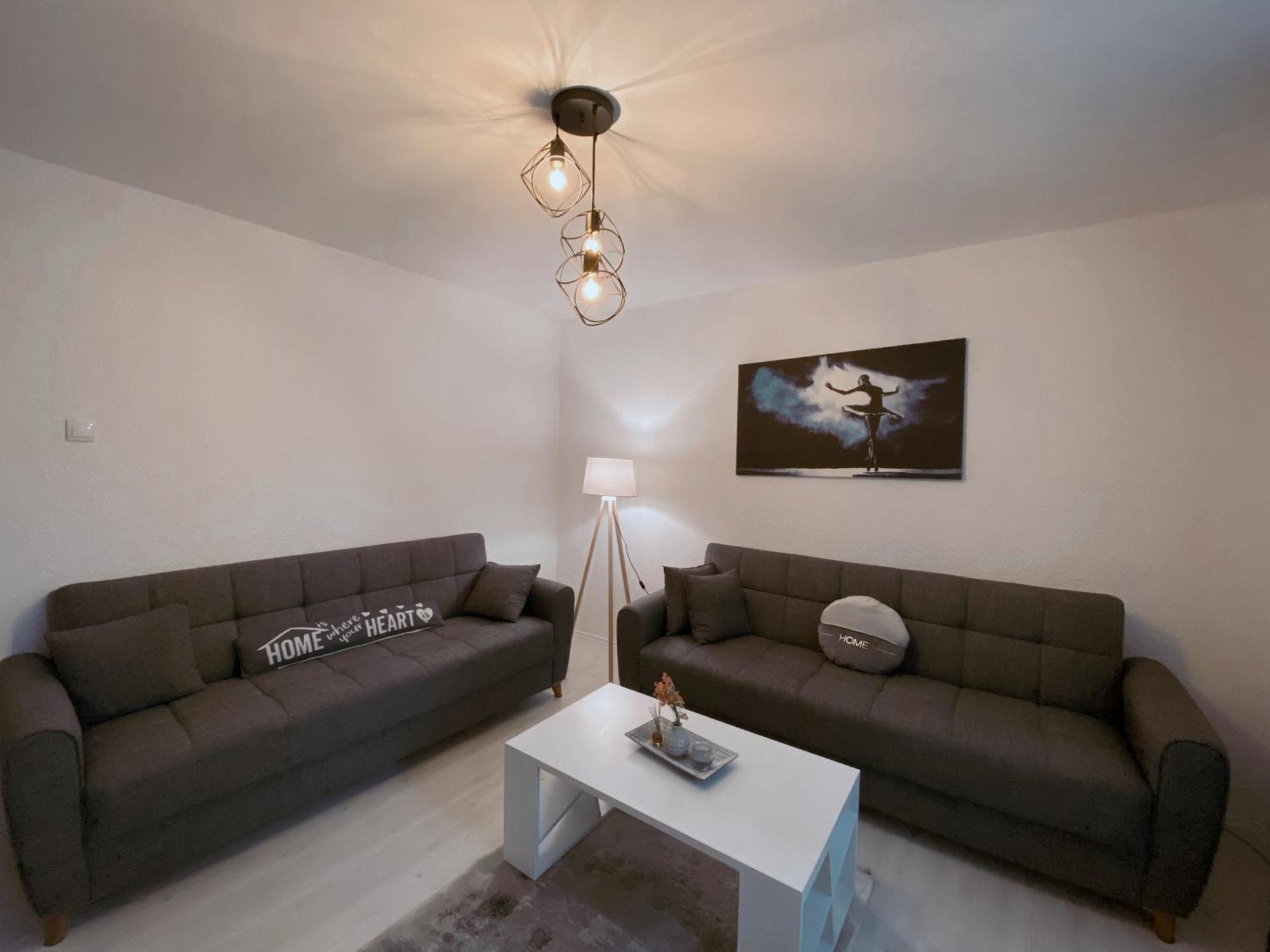Hotspot Apartments - City Center 普里什蒂纳 外观 照片