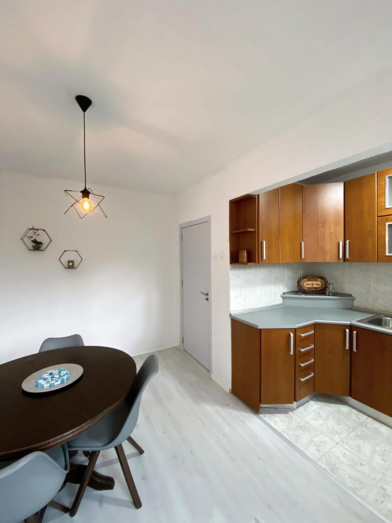 Hotspot Apartments - City Center 普里什蒂纳 外观 照片